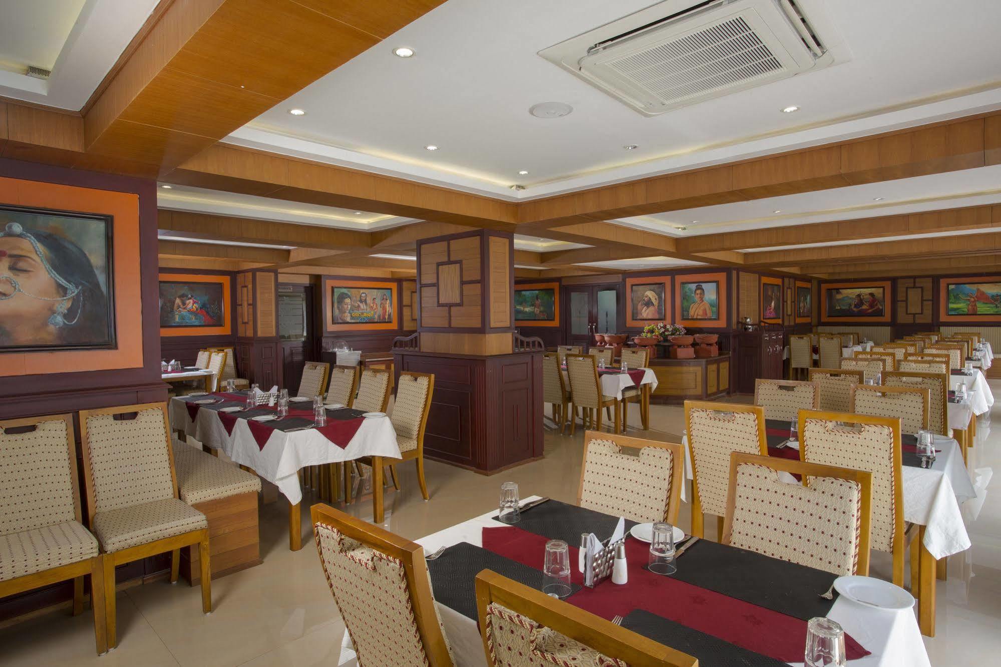 Atlas Airport Hotel Apartment Nedumbassery Exterior photo