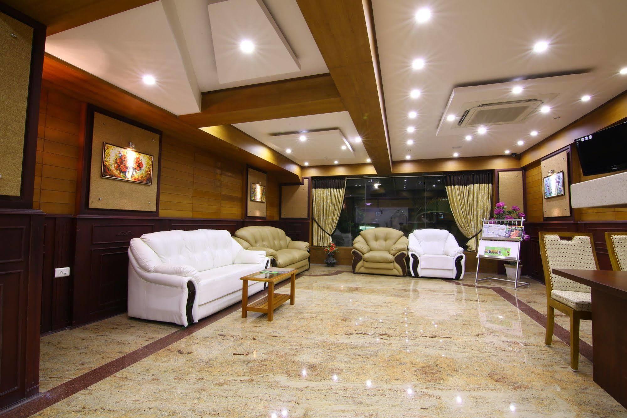 Atlas Airport Hotel Apartment Nedumbassery Exterior photo
